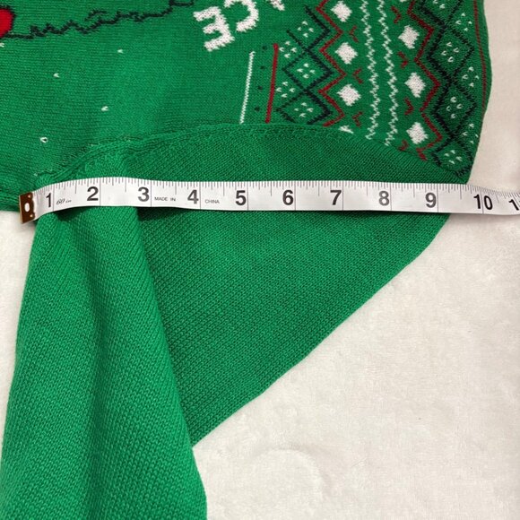 Resting Grinch Face Christmas Green & Red Pullover Womens Cozy Sweater Size XL - Picture 8 of 11